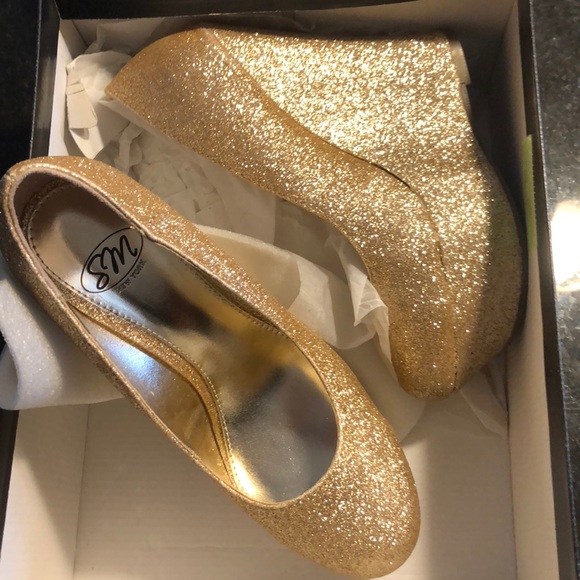 gold wedge shoes